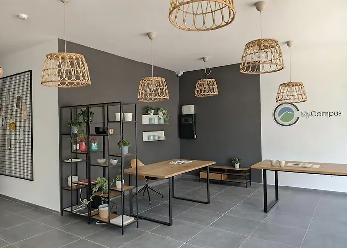 My Campus 1 Bdrm, Romantic, Panorama View, Free Parking, Self Check-in סופיה