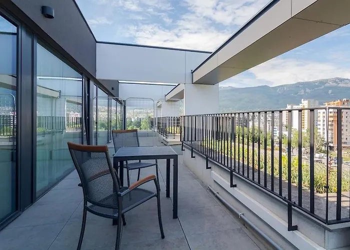 My Campus 1 Bdrm, Romantic, Panorama View, Free Parking, Self Check-in *